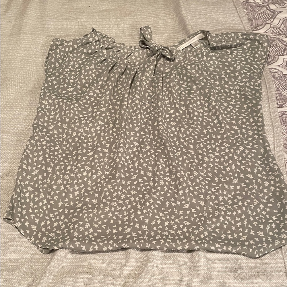 LC Lauren Conrad Gray Floral Blouse